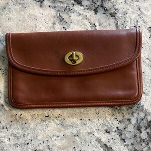 Coach Vintage Turnlock Pouch
